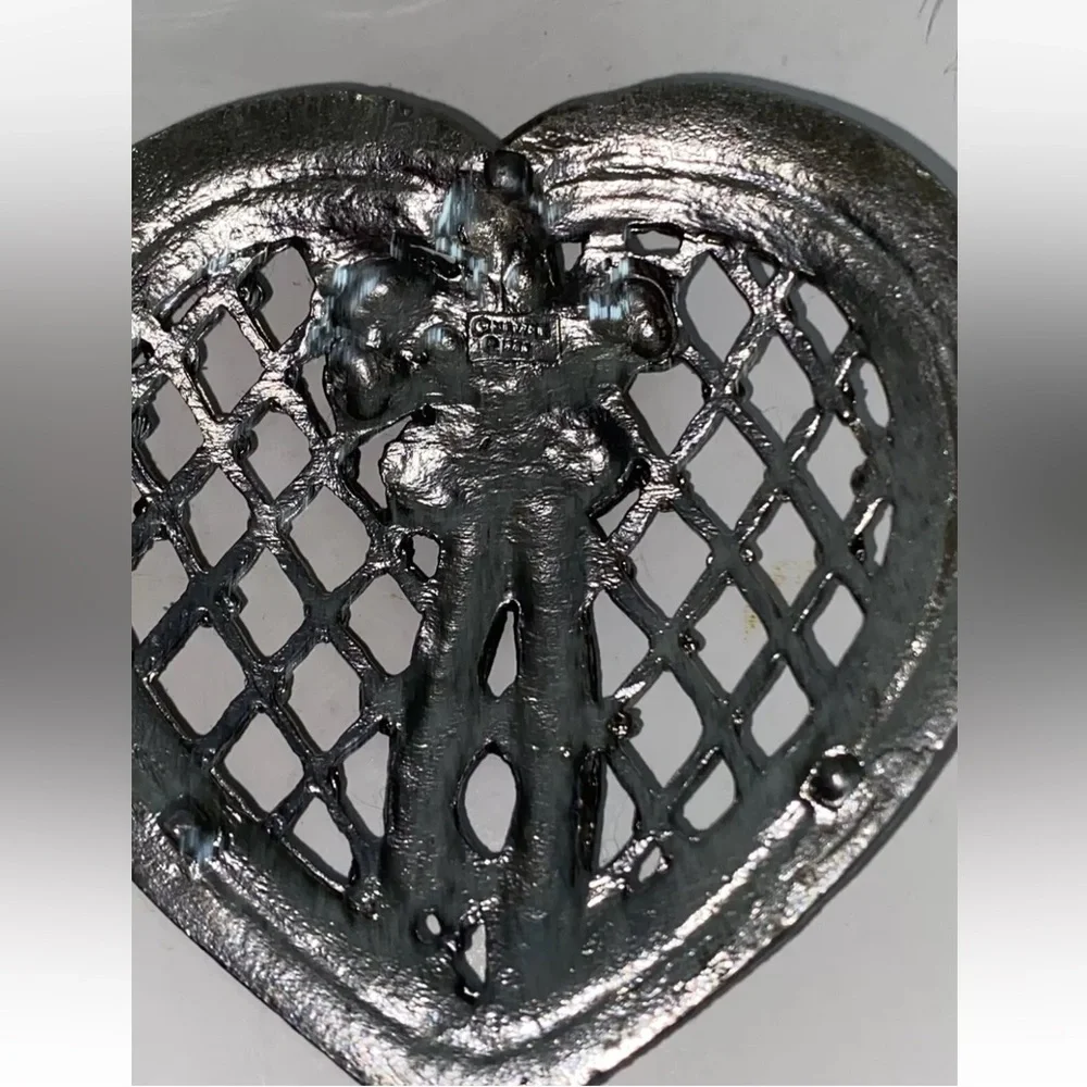 Ornate METZKE 1989 Pewter rose bouquet lattice heart shaped lid w/glass dish